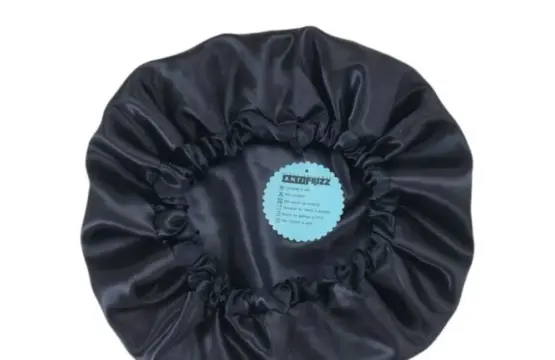 Soulta Gorro de Satén Negro